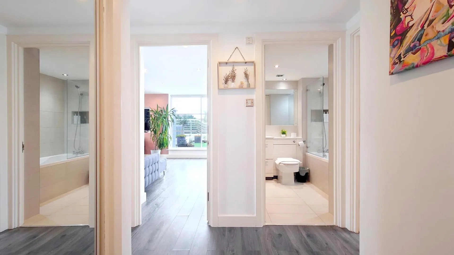Deluxe Serviced Two Bed Apartment London 0*,  United Kingdom