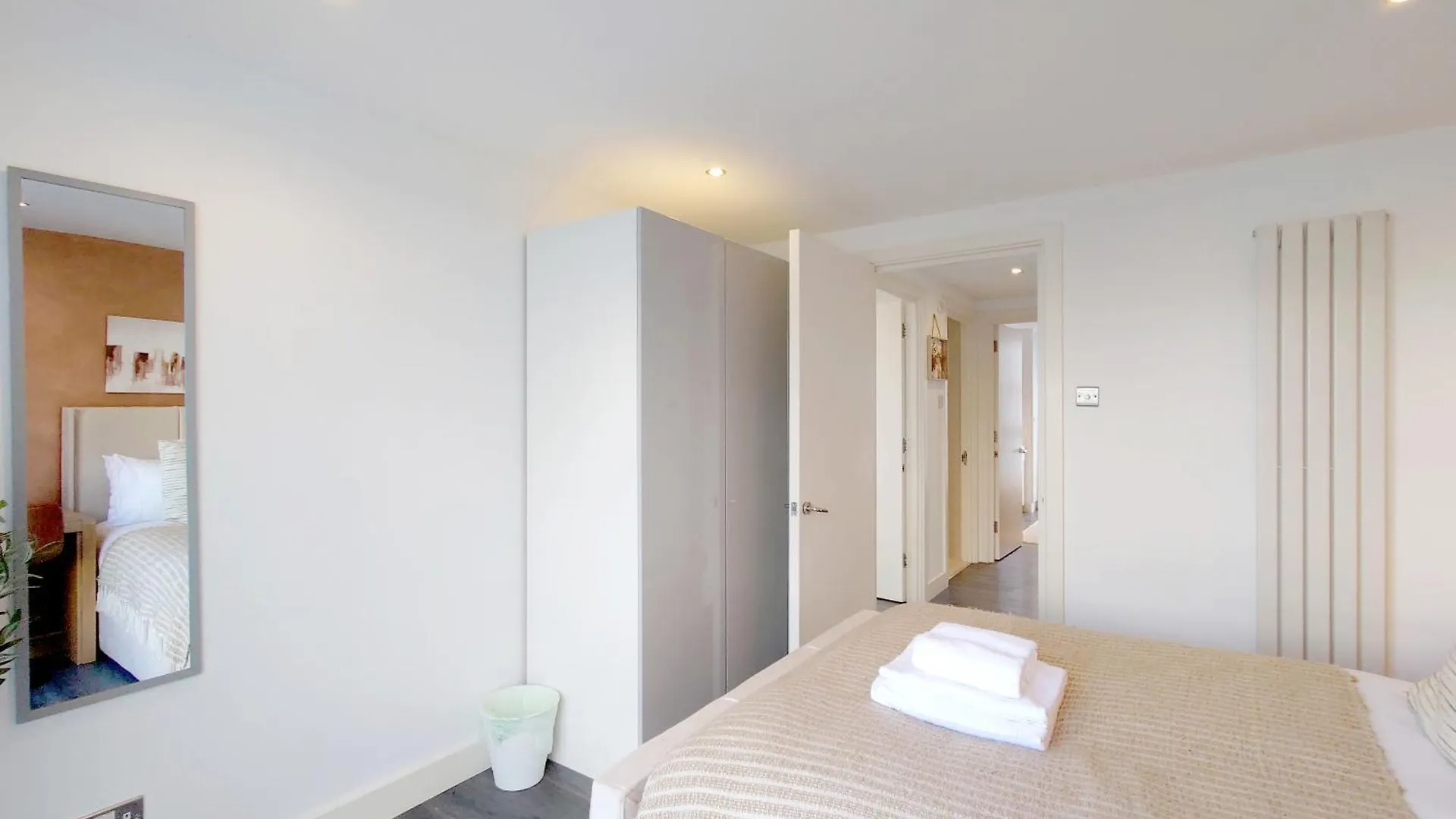 Deluxe Serviced Two Bed Apartment Londres Reino Unido